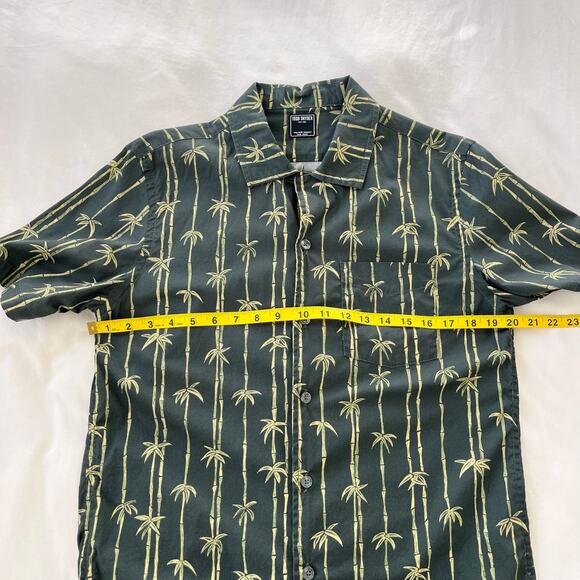Todd Snyder Aloha Stamp Print Palm Bamboo Camp Collar Short Sleeve Button Up - Picture 6 of 11